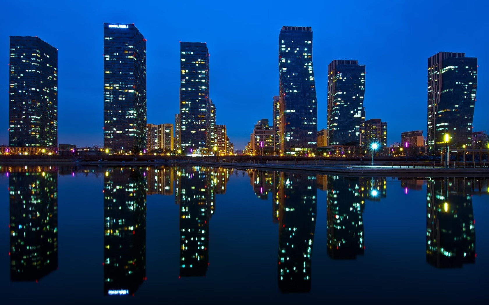 九游娱乐入口-足球训练方法因人施教更注重个体差异,足球训练中有效的指导程序