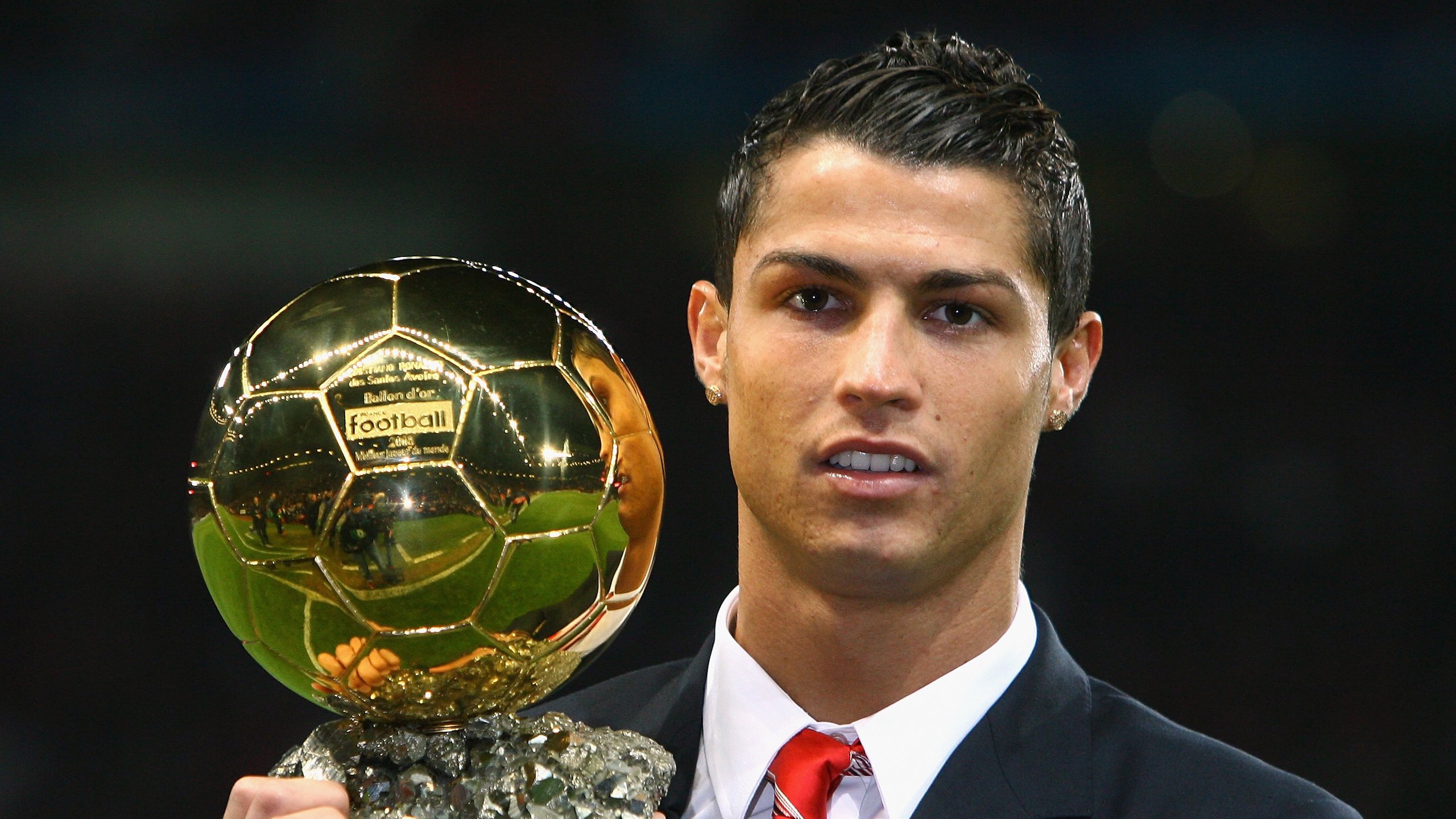 “中国足球公益行：足球与公益的结合”，足球公益项目简介