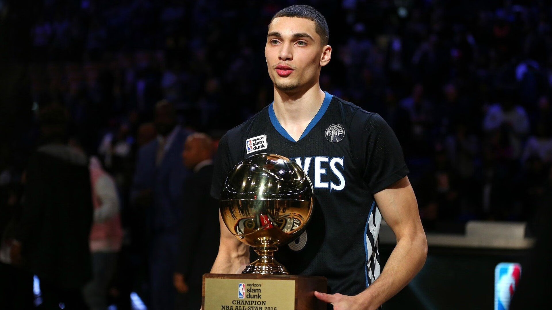 《电竞赛事年度回顾：那些令人难忘的瞬间》，电竞比赛历史